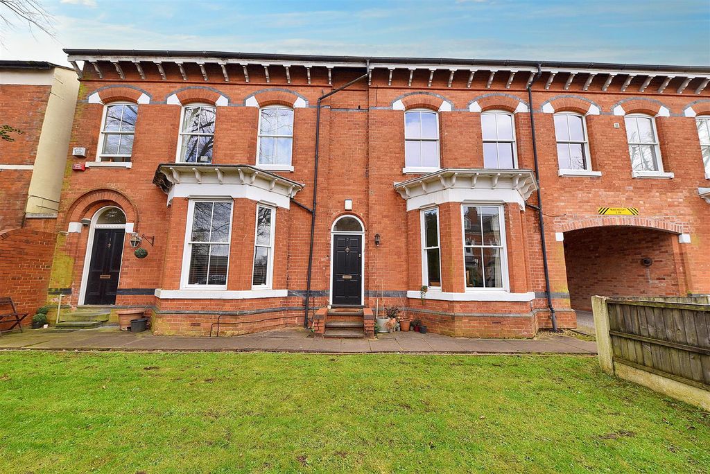 Property photo 1 of 16 Front2 (2).Jpg