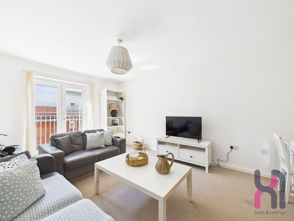 Property photo 3 of 9 Picture No. 55