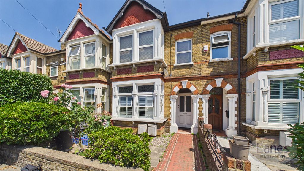 Property photo 1 of 15 Cam02479G0-Pr0076-Still013.Jpg