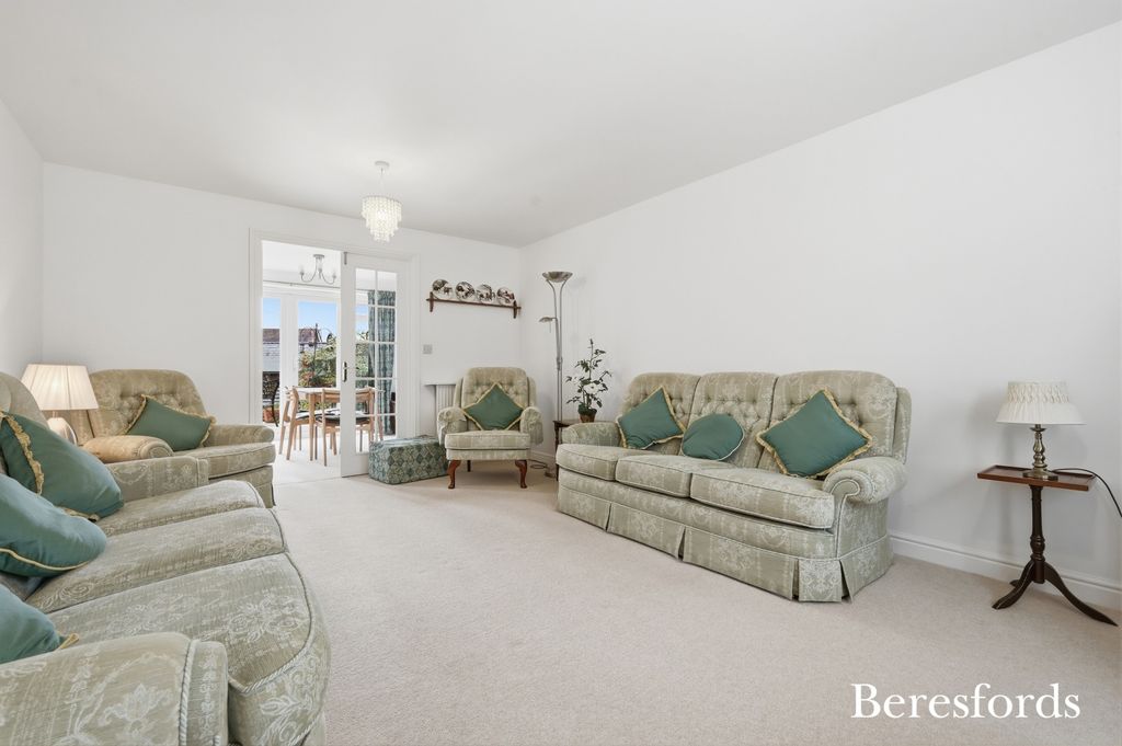 Property photo 2 of 18 Picture No. 14