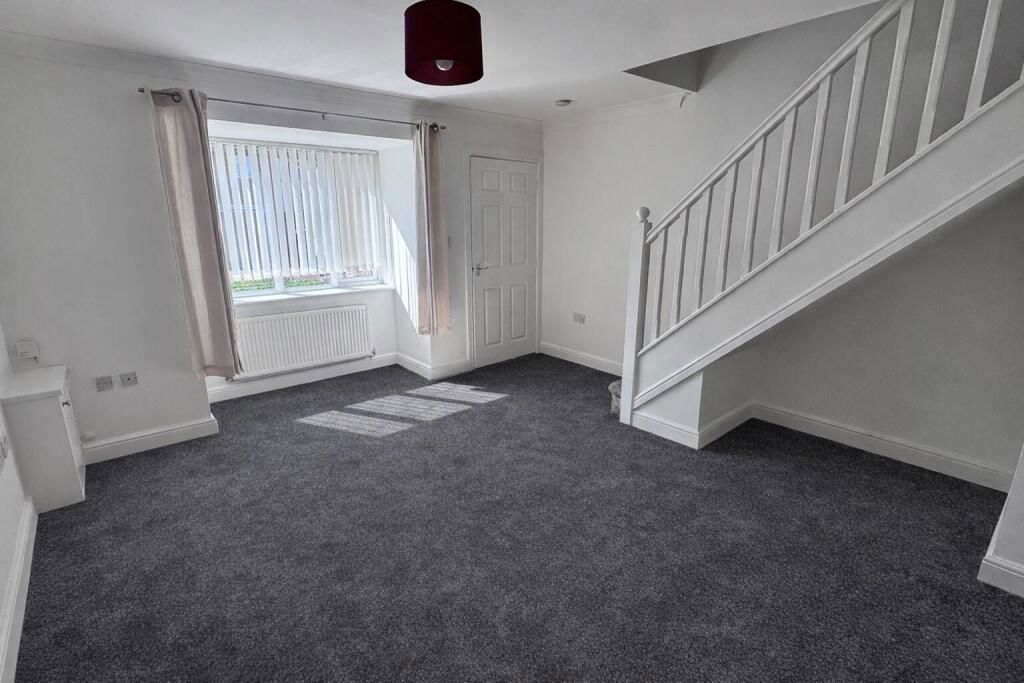 Property photo 3 of 8