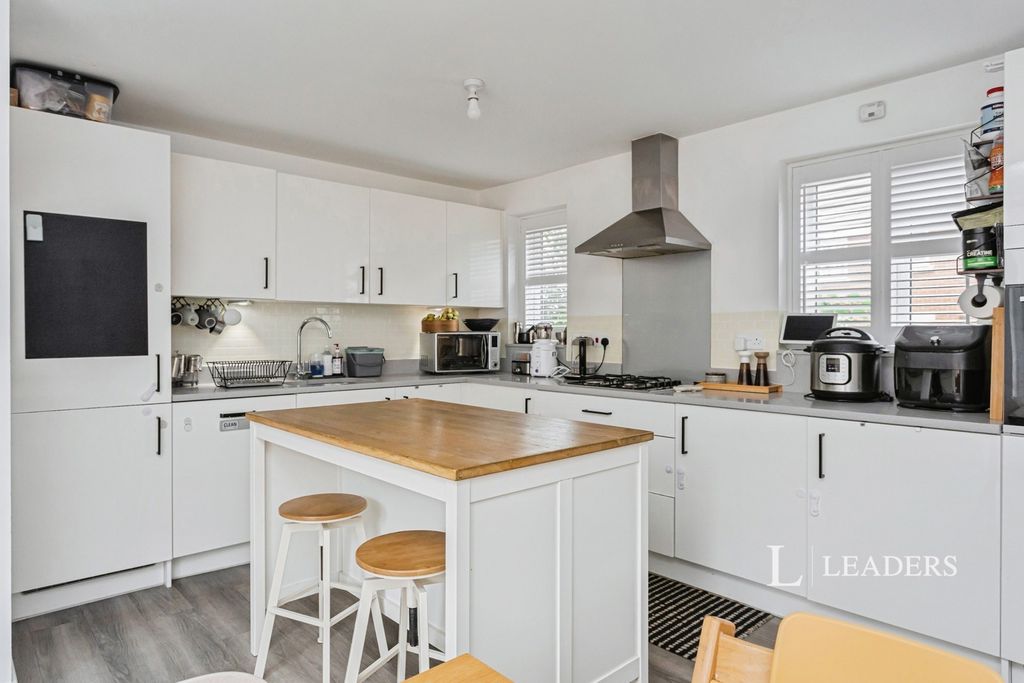 Property photo 2 of 18 Pbox-Img.Jpg