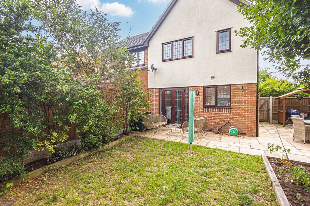 Property photo 2 of 21