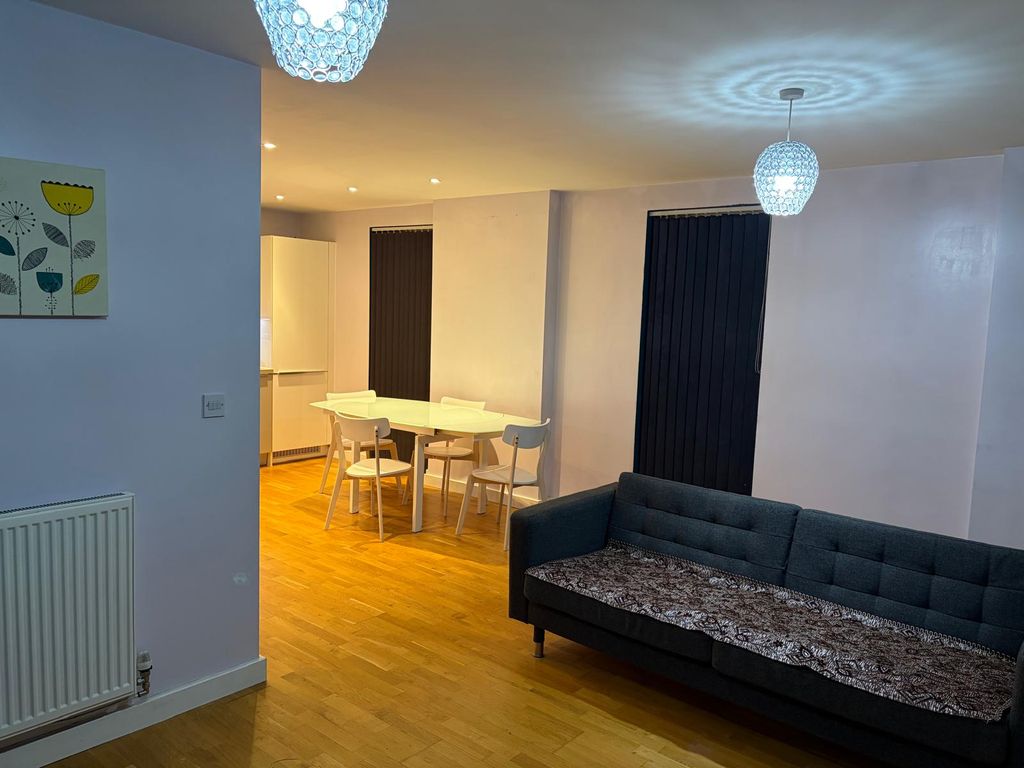 Property photo 2 of 16 Photo