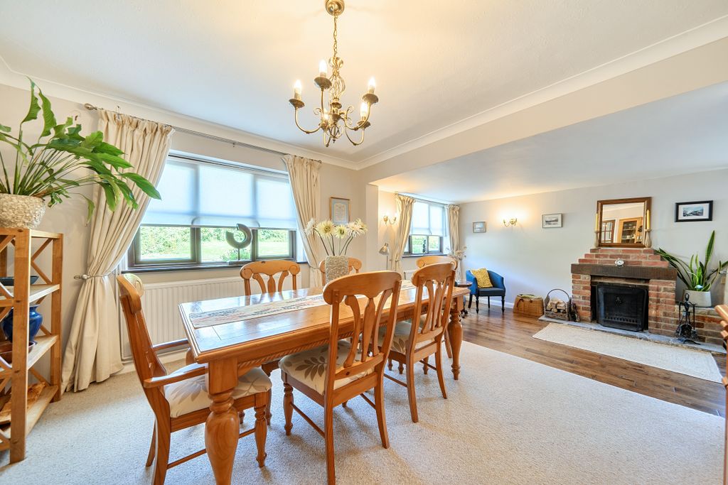 Property photo 3 of 30 Dining Room