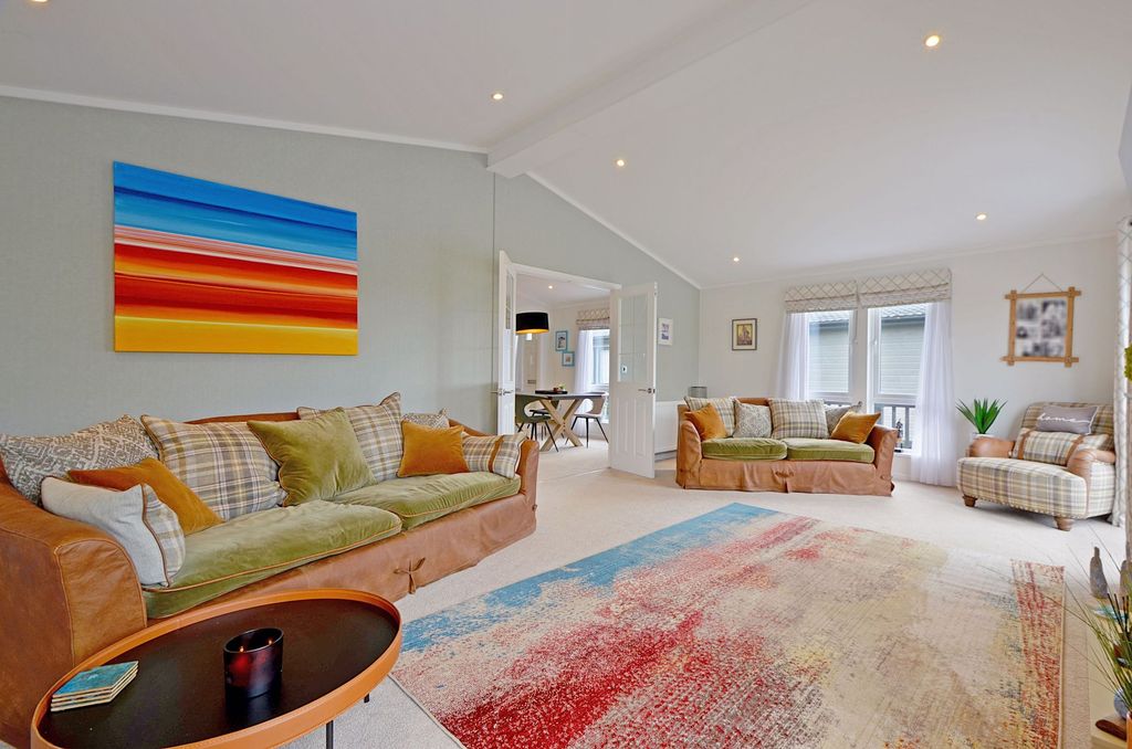 Property photo 1 of 21 Photo 23