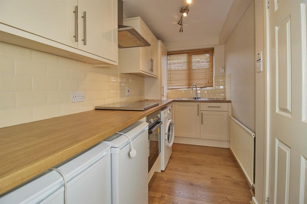 Property photo 2 of 6 Meadows Hk  2.Jpg