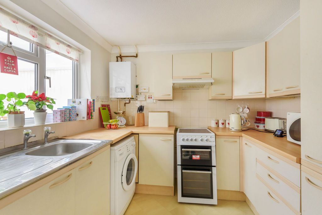 Property photo 3 of 9 Photo 5