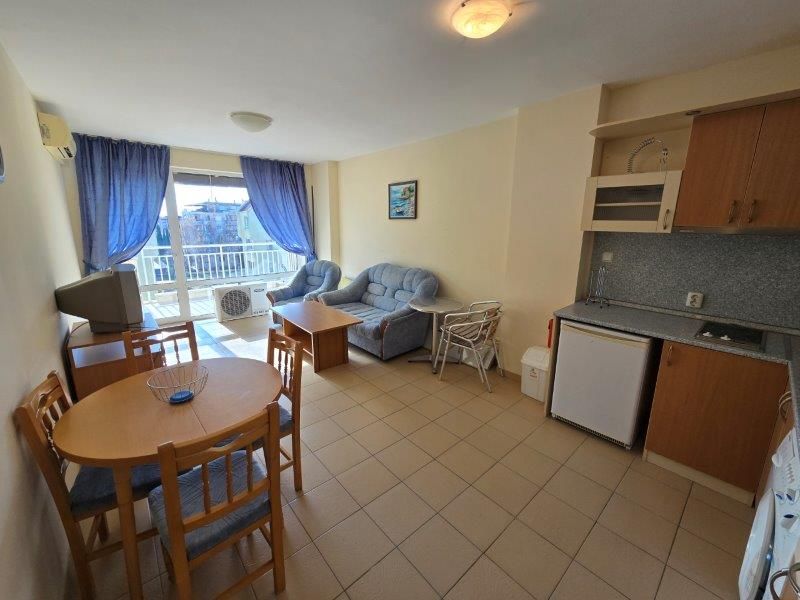 Property photo 2 of 14