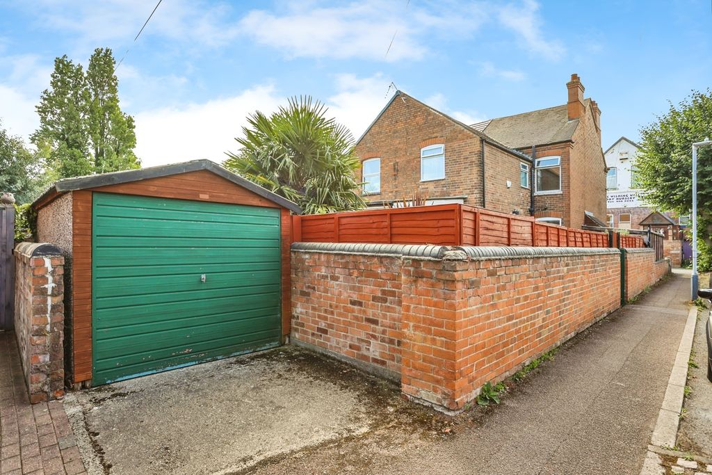 Property photo 3 of 18 Photo