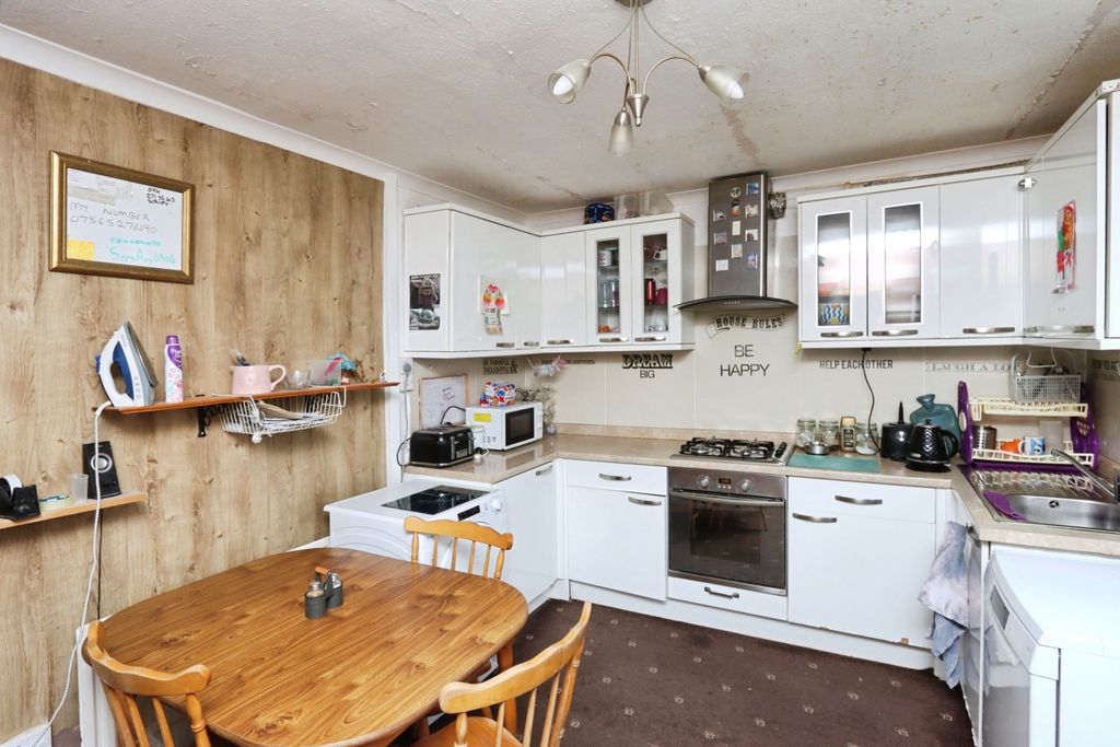 Property photo 2 of 17 Pbox-Img.Jpg