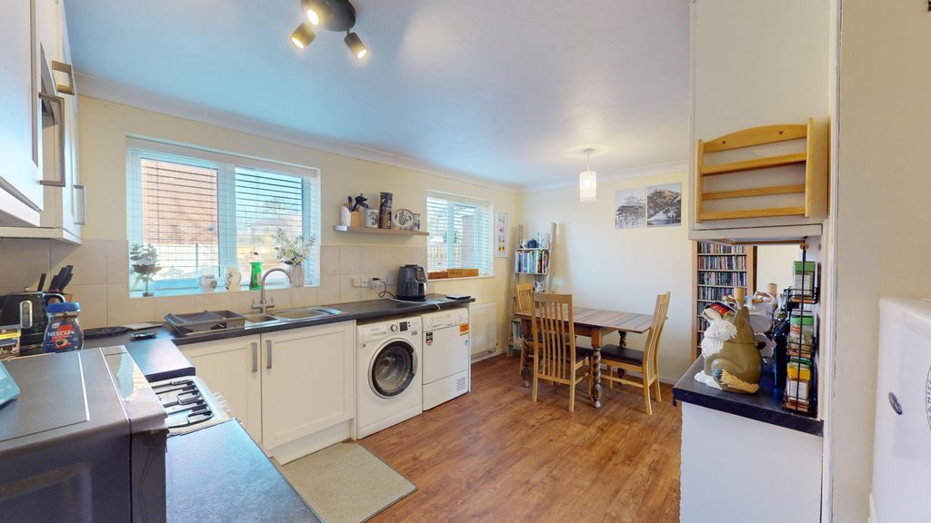 Property photo 2 of 19 3118713