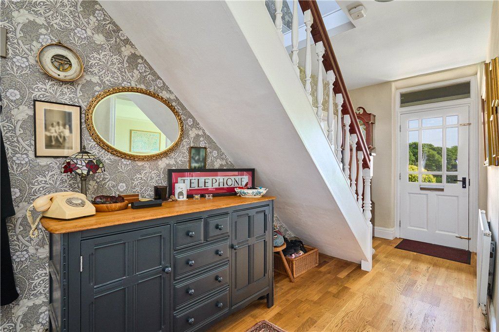 Property photo 2 of 26 Entrance Hall
