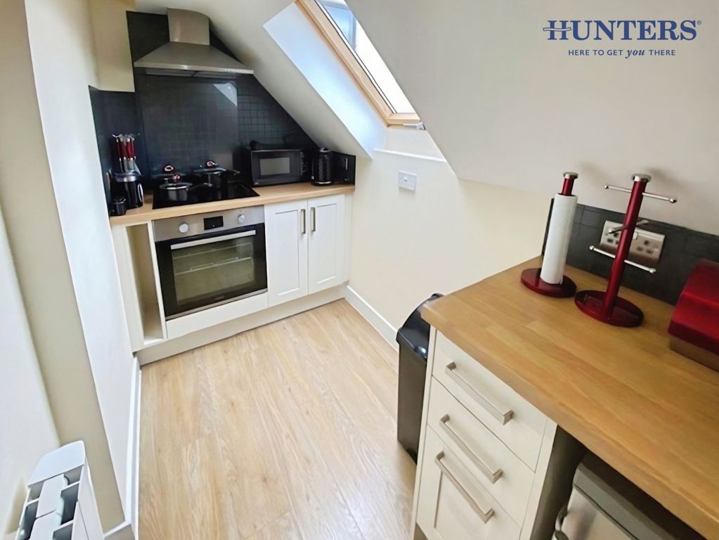 Property photo 3 of 8 Pbox-Img.Jpg