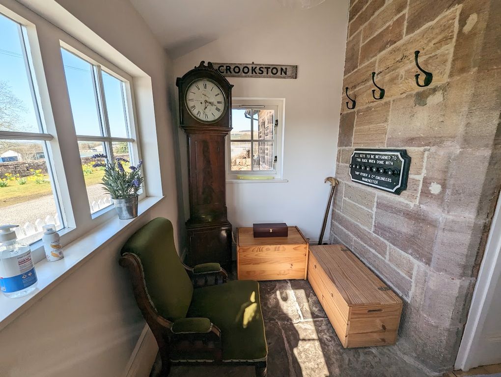 Property photo 3 of 34