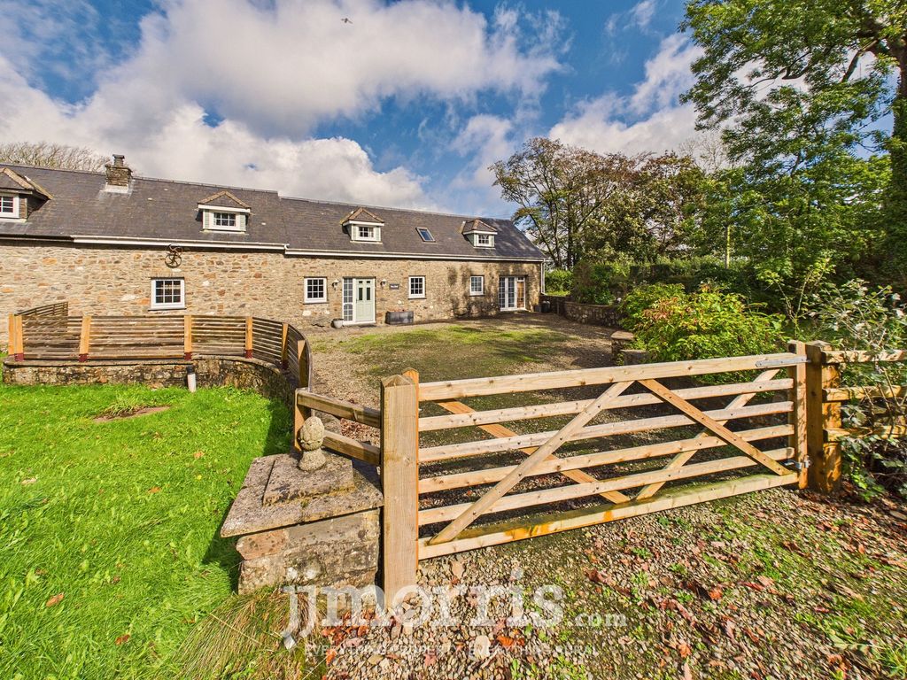 Property photo 3 of 40