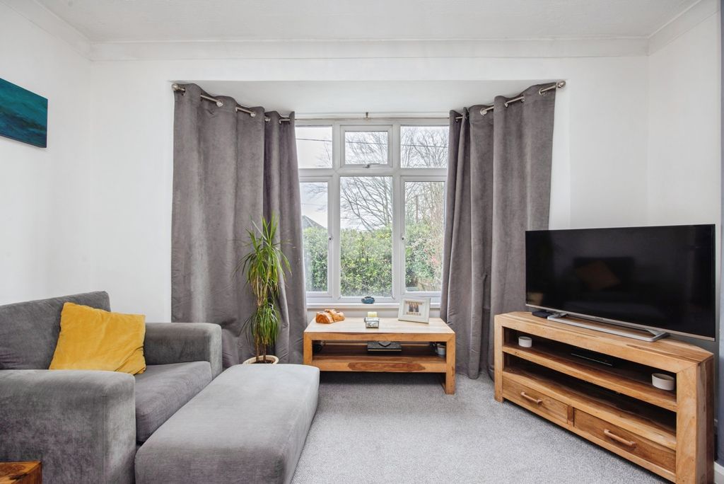 Property photo 3 of 21 Pbox-Img.Jpg