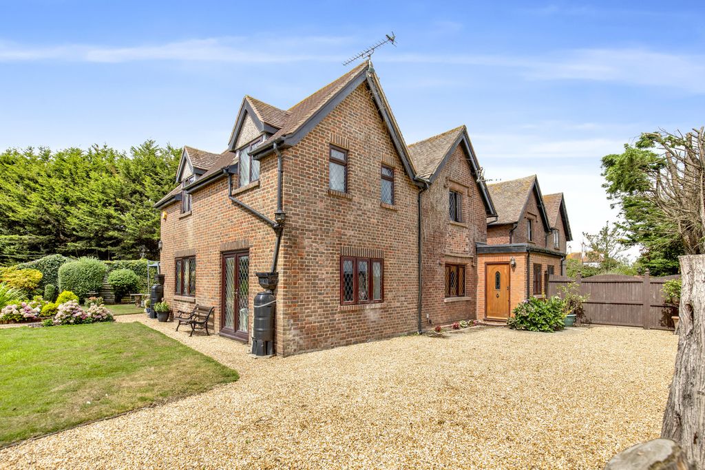 Property photo 1 of 31