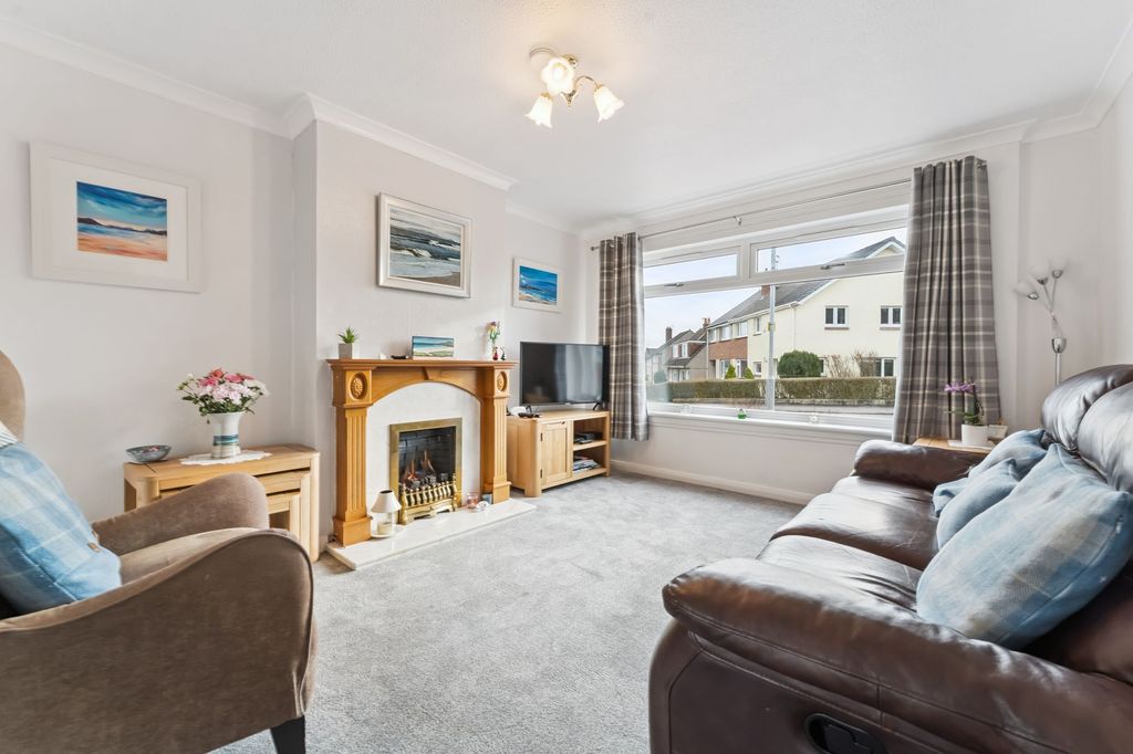 Property photo 2 of 30