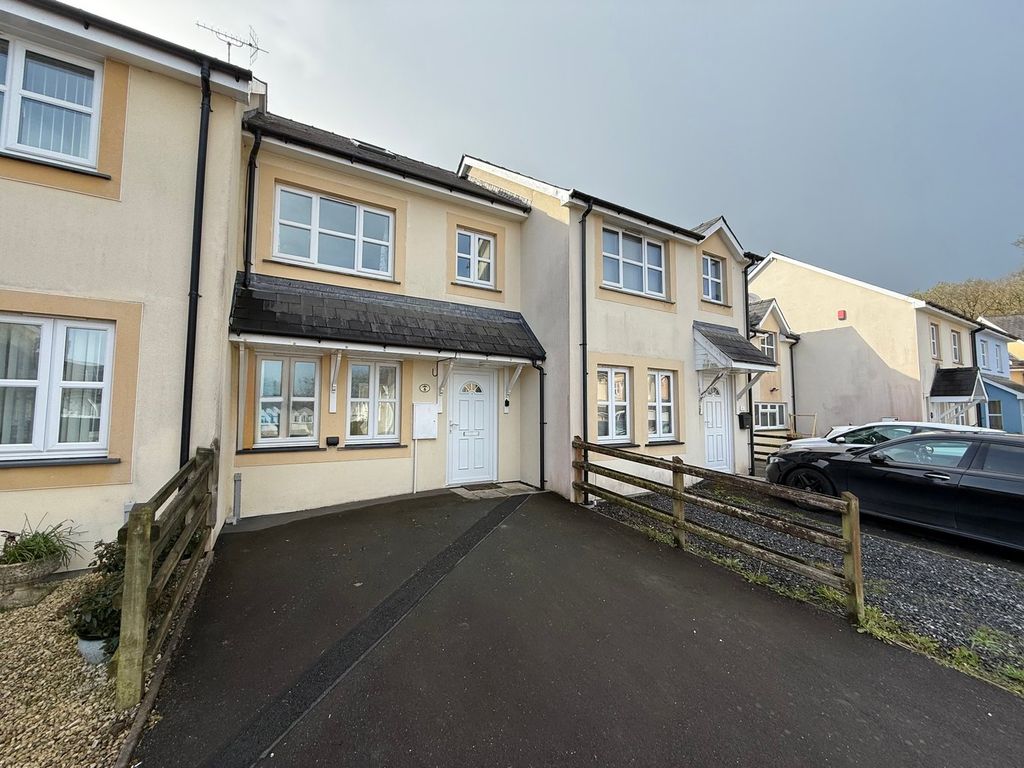 Property photo 2 of 29