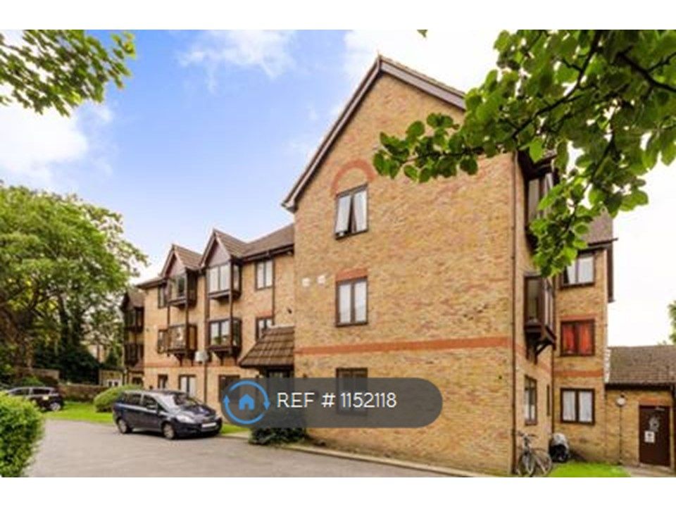 Property photo 1 of 11 Gated Development With Off Street Parking Space