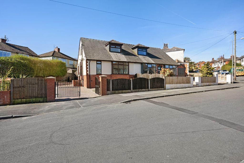 Property photo 1 of 39 5022580