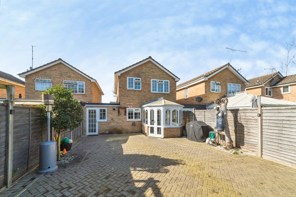 Property photo 2 of 19