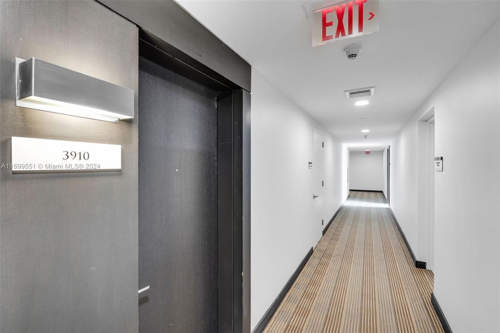 Property photo 2 of 50 <Alttext/>