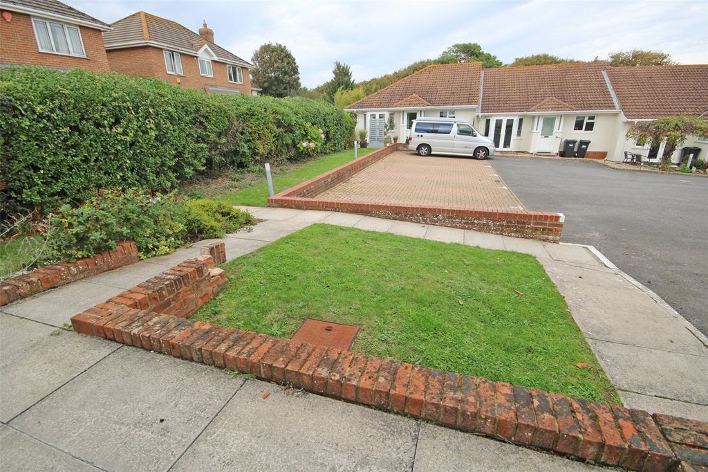 Property photo 2 of 11 Picture No. 08