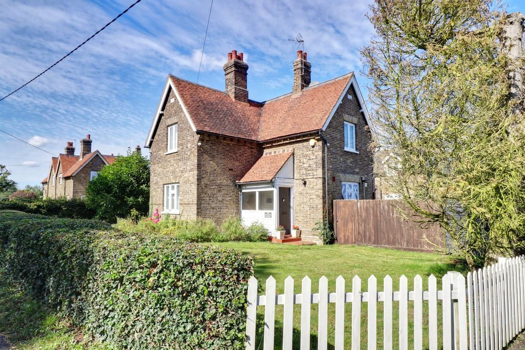 Property photo 1 of 27