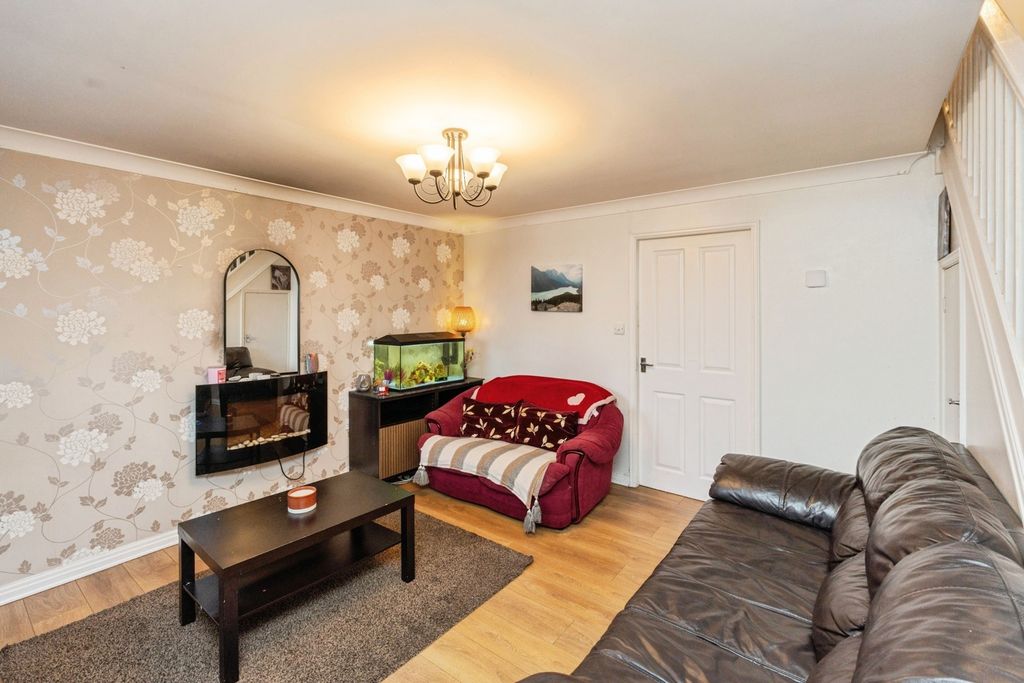 Property photo 2 of 18 Pbox-Img.Jpg