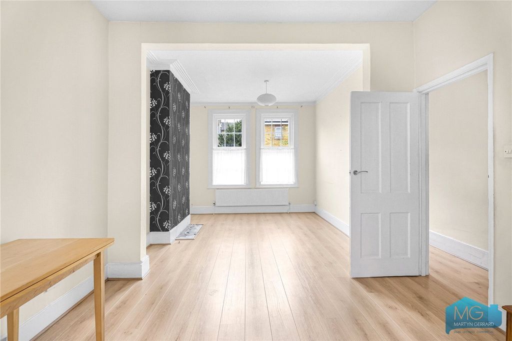 Property photo 2 of 13 Picture No. 28