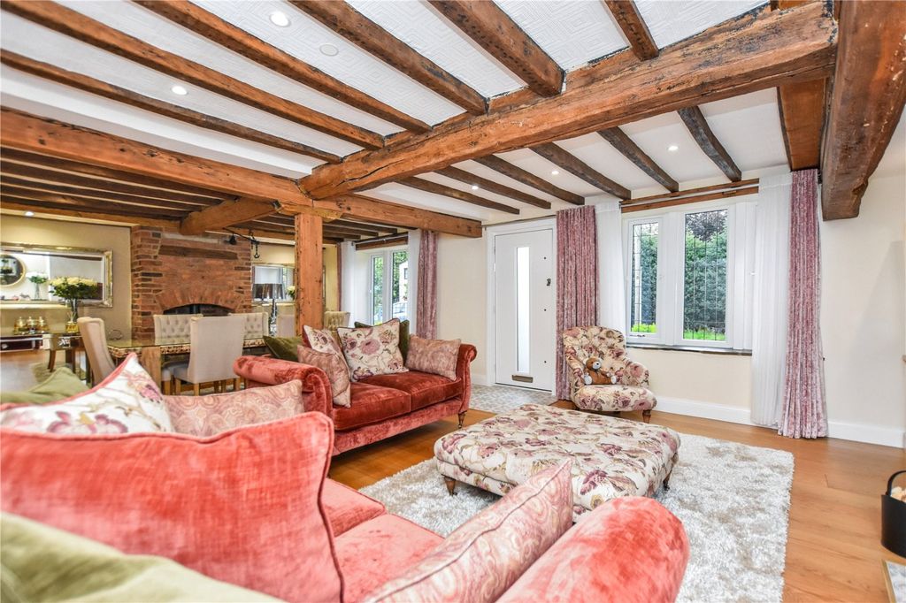 Property photo 3 of 34 Picture No. 35