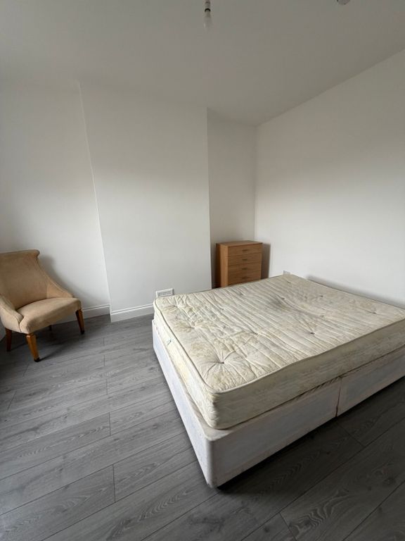 Property photo 2 of 11 Gallery