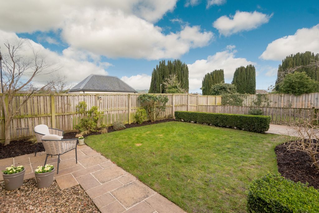 Property photo 3 of 21 Property Image 3