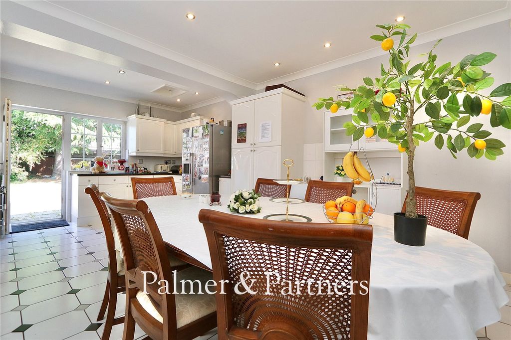 Property photo 3 of 28 Picture No. 07