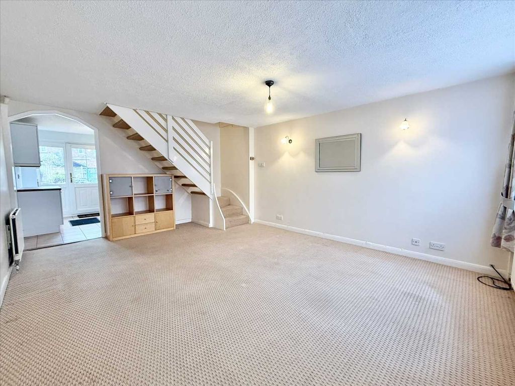 Property photo 3 of 23 Living Room