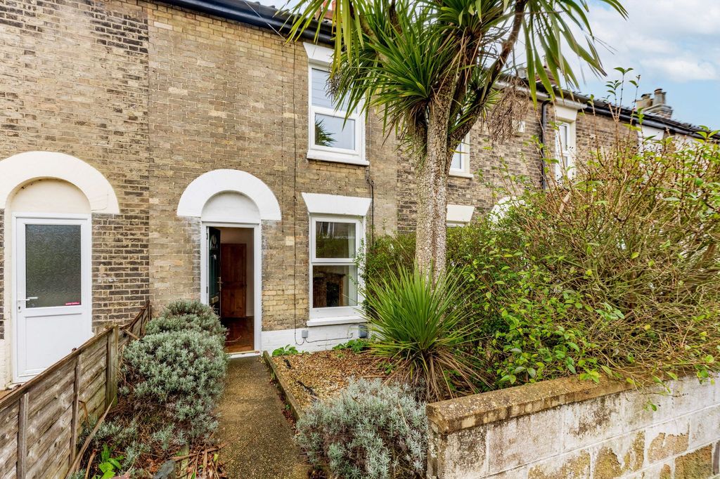 Property photo 1 of 11