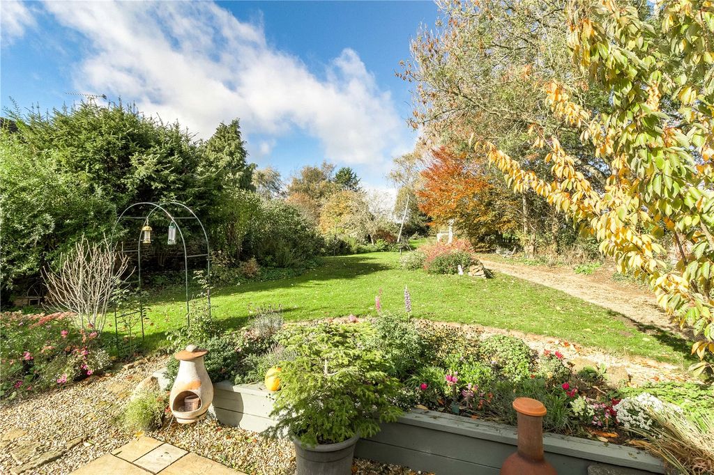 Property photo 1 of 20 Picture No. 15