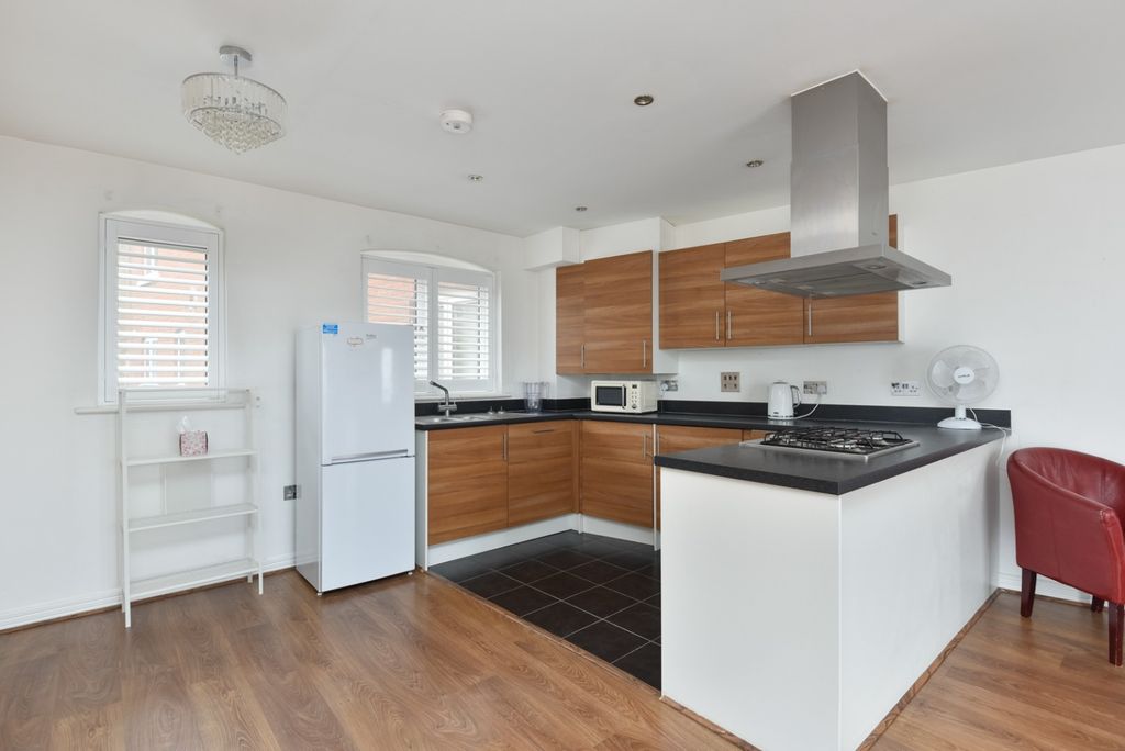 Property photo 2 of 12 4272253
