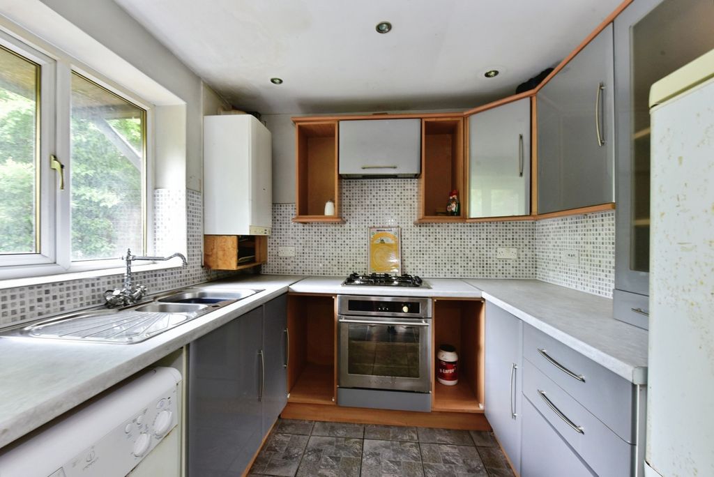 Property photo 2 of 17 Pbox-Img.Jpg