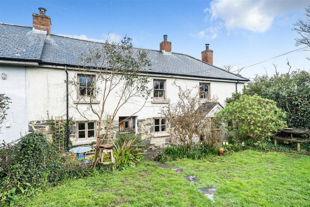 Property photo 1 of 24
