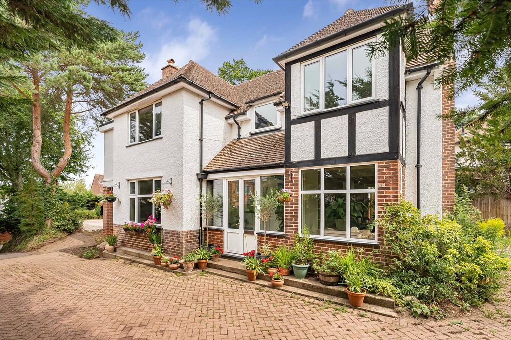 Property photo 1 of 34 Picture No. 25