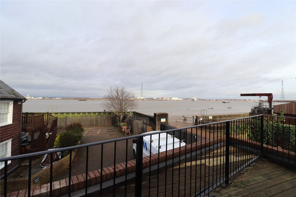 Property photo 2 of 16 View