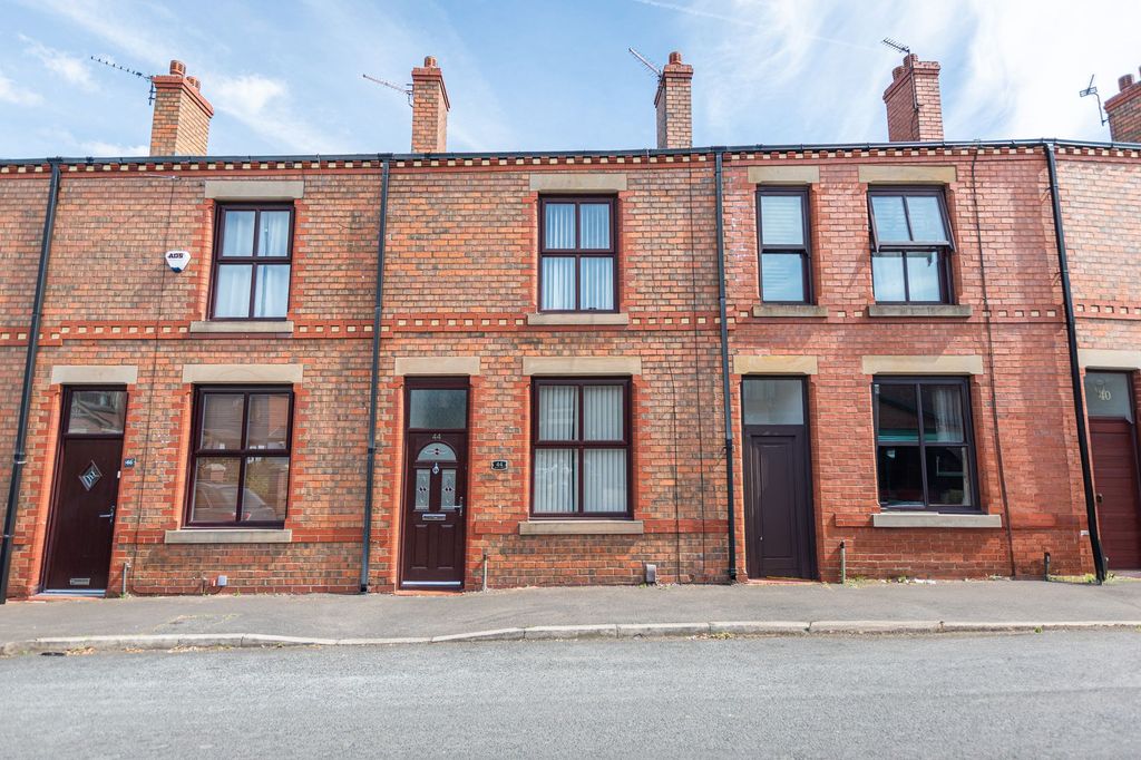 Property photo 1 of 10