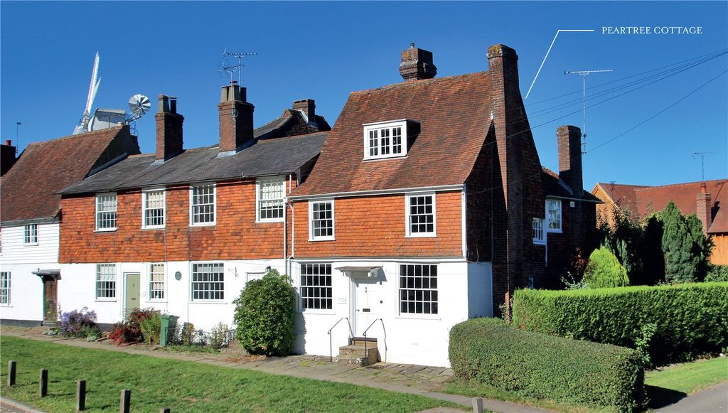 Property photo 2 of 11 Front Elevation