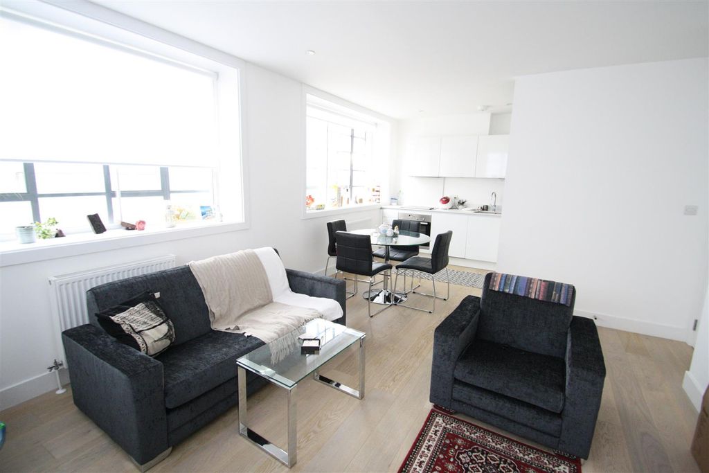 Property photo 1 of 9 Reception Room