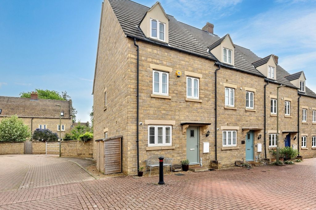 Property photo 1 of 21 Img_2577