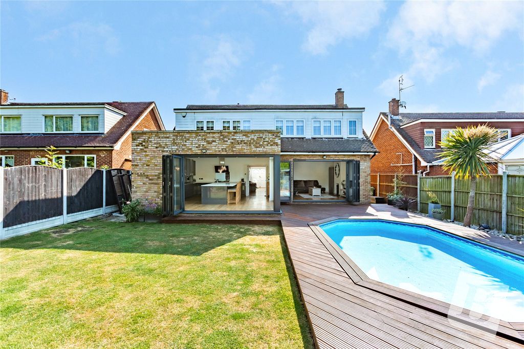 Property photo 2 of 20 Rear Garden