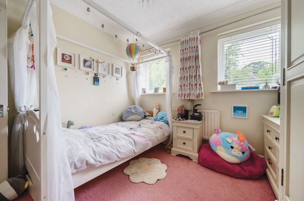 Additional image 18 of 5 bed detached house for saleHoggarth Close, Petersfield GU31